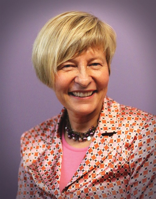 Denise Amyot est la présidente-directrice générale de Collèges et instituts Canada Denise Amyot est la présidente-directrice générale de Collèges et instituts Canada
