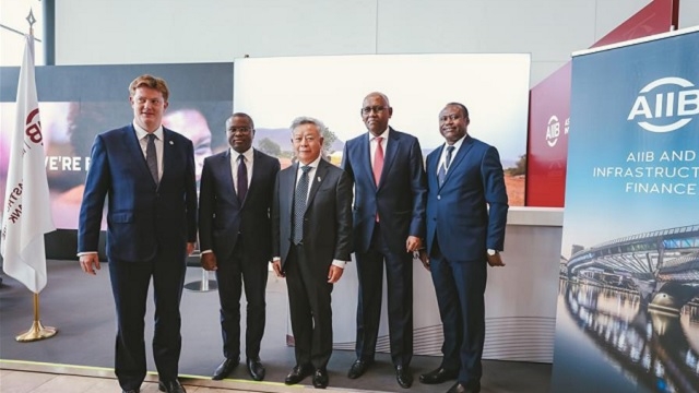 La BAII compte désormais 100 membres avec l'adhésion de trois pays africains
