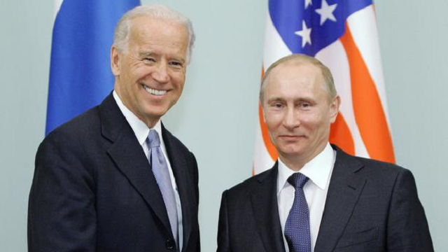 Après un face-à-face tendu, Biden et Poutine louent un sommet constructif et jouent l'apaisement