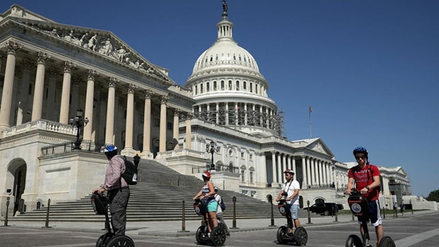 La Chambre des Représentants des États-Unis adopte le plan de baisse des impôts