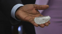 Le Botswana annonce la découverte d'un diamant exceptionnel de 1098 carats