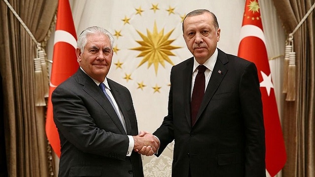 Entretiens ouverts et productifs entre Erdogan et Tillerson