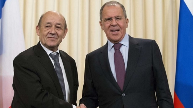 A Moscou, les ministres français plaident la détente et la fin de 
