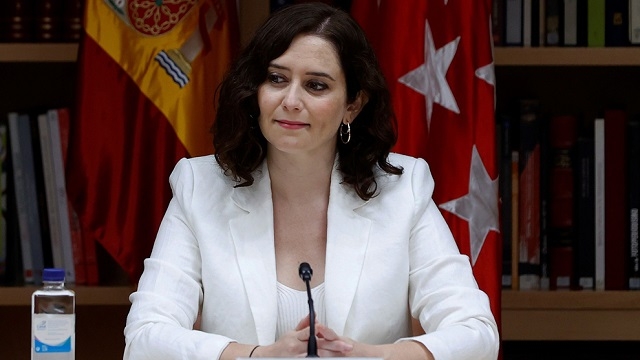 Une conservatrice anti-confinement victorieuse d'un scrutin à Madrid