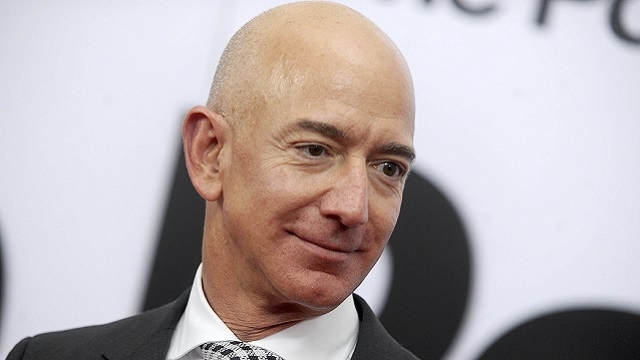 Record de milliardaires au classement Forbes, Bezos conserve son trône