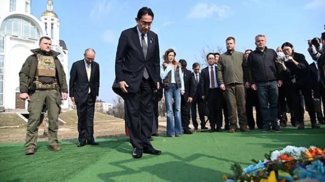 Le PM japonais Fumio Kishida effectue une visite surprise en Ukraine