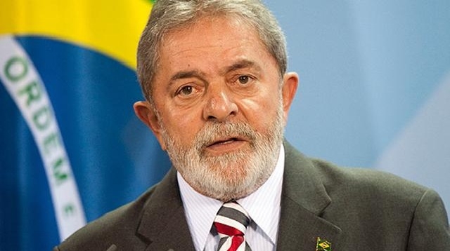 Brésil: Lula creuse l'écart dans les intentions de vote