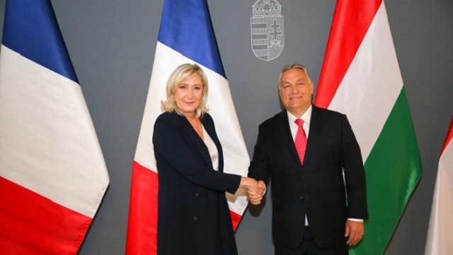 Marine Le Pen en opération séduction avec Viktor Orban en Hongrie