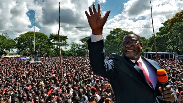Malawi: Le nouveau président investi après la réorganisation des élections