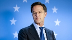 Pays-Bas : le Premier ministre surmonte une motion de défiance