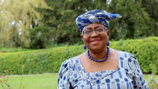Ngozi Okonjo-Iweala prend la tête de l'OMC, entre dans l'histoire