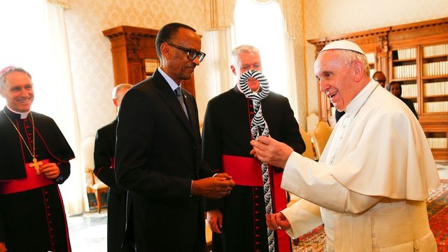 Le pape demande pardon pour le rôle de l'Eglise dans le génocide rwandais