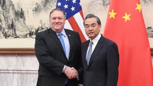 Le conseiller d'Etat chinois rencontre le secrétaire d'Etat américain et appelle à une coopération gagnant-gagnant