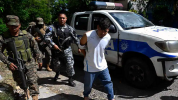 Salvador: 10.000 soldats et policiers cernent une ville dans le cadre de la 