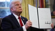Donald Trump annonce des nouveaux droits de douane sur l’automobile, l’Europe frappée de plein fouet