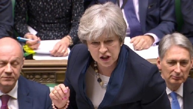 Brexit: Theresa May perd un vote crucial au Parlement