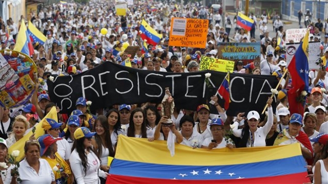 Venezuela : mort d'un manifestant, 48e décès depuis début avril