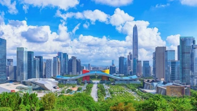Face à Hong Kong, la Chine veut faire de la ville voisine Shenzhen une puissance mondiale